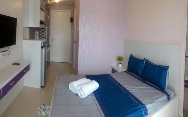 Wood Hotel