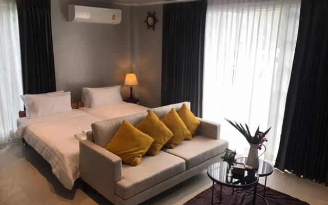 Grande Sun Seaside Villas