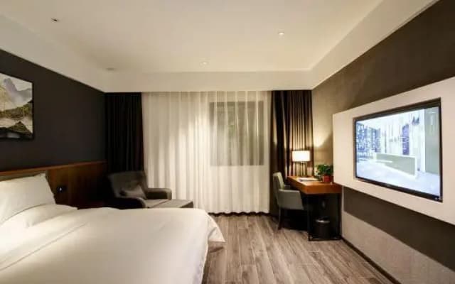 Starway Hotel