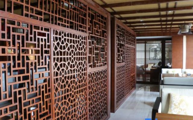 Yibin Celebrity City Hotel
