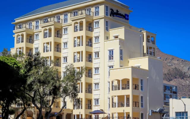 Radisson Blu Le Vendome Hotel, Cape Town