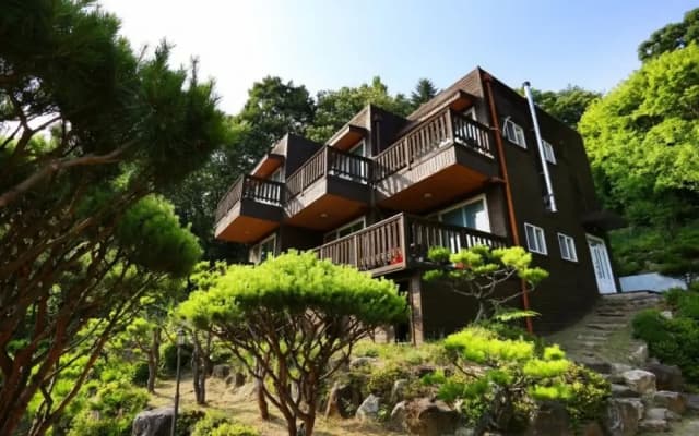 Namyangju Season Five Pension