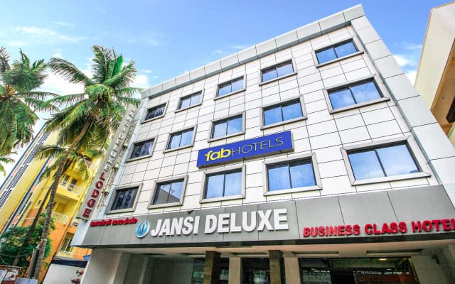 FabHotel Jansi Deluxe