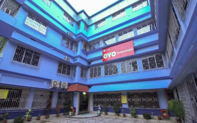 OYO 12896 Hotel Kahini