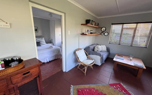 Jasmine Cottage - Cool cottage, hot location