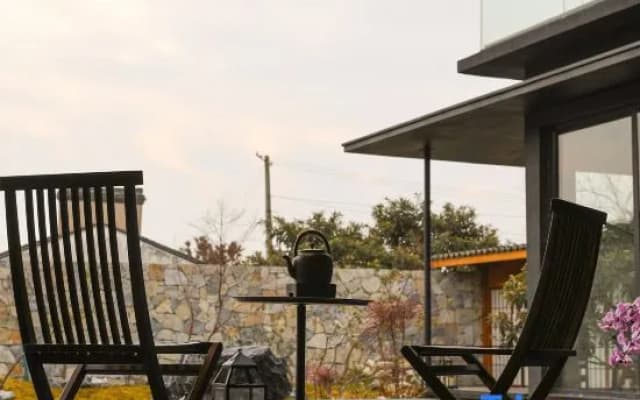 Suzhou Banshan Liyuan Hot Spring Resort Homestay (Taihu Xishan Scenic Area)