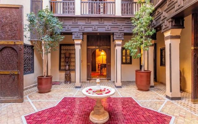 Angsana Riad Tiwaline