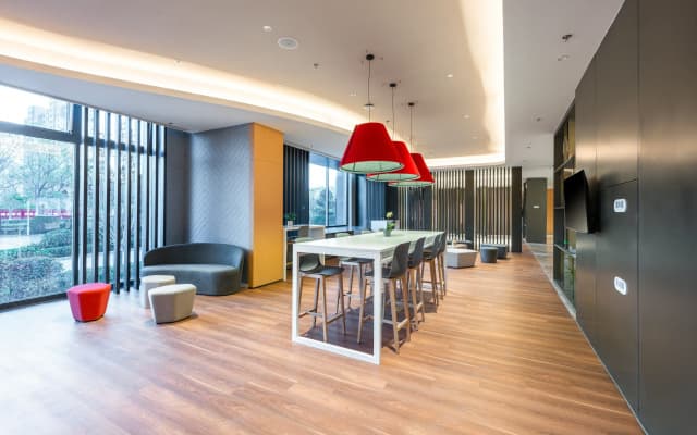 Holiday Inn Express Xinji City Center