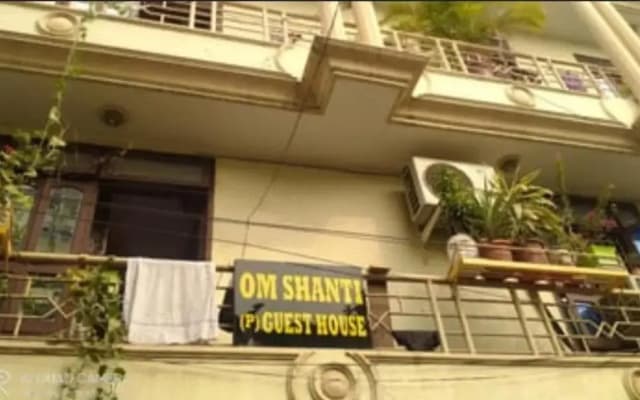 Om Shanthi paying guest house