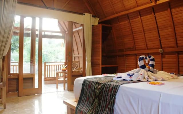 Kubu Padi Wooden House