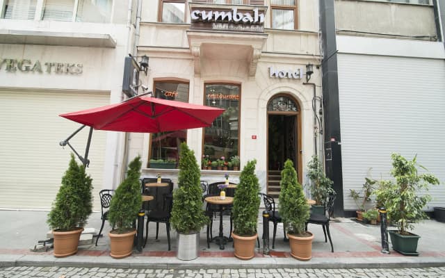 Cumbali Luxury Boutique Hotel
