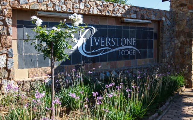 Riverstone Lodge