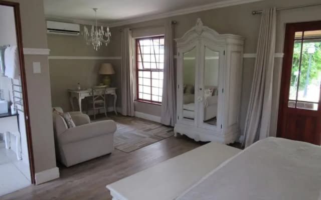 Happy Lands Self Catering B&B
