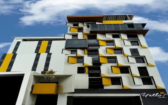 Yello! Hotel