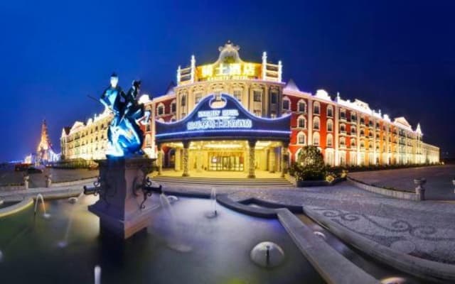 Knight's Hotel Europark Resort