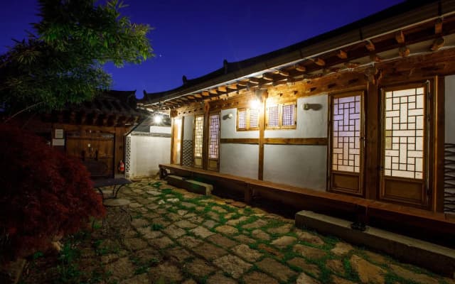 Gaeunchae Hanok Guesthouse Jeonju