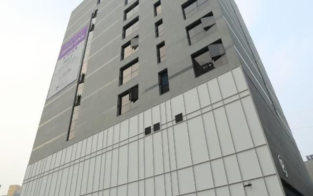 Orchid Hotel