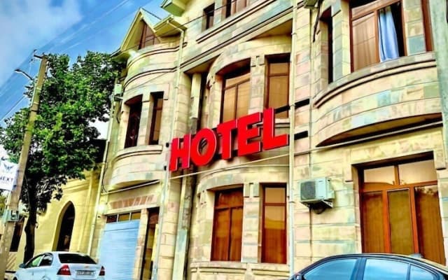 Next Hotel