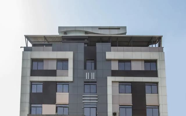 OYO 13531 Hotel Sundaram Palace