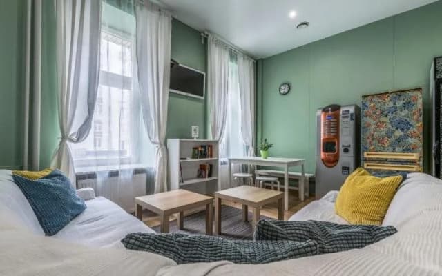 Nice Hostel Mayakovskaya