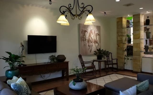 Pasteur Beautiful Luxurious House