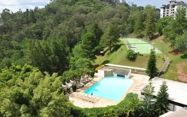 Rovi Plaza Hotel