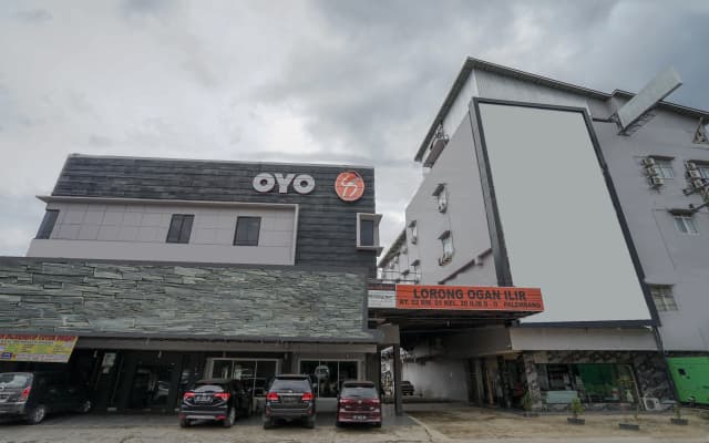 OYO 736 Hotel Best Skip