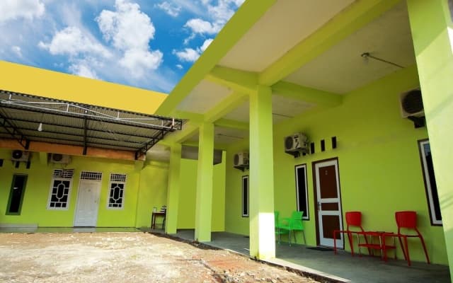 Sherren Guest House by OYO Rooms