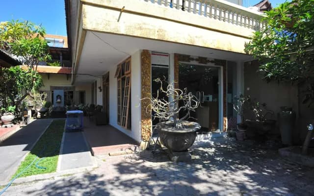 艾里巴厘岛生态丹帕沙沙努汉都亚 10x 酒店(Airy Eco Sanur Hang Tuah 10X Denpasar Bali)
