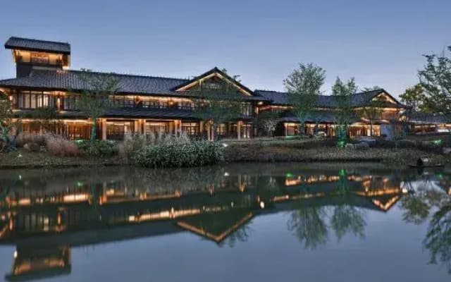 Blossom House Nanjing Lishui