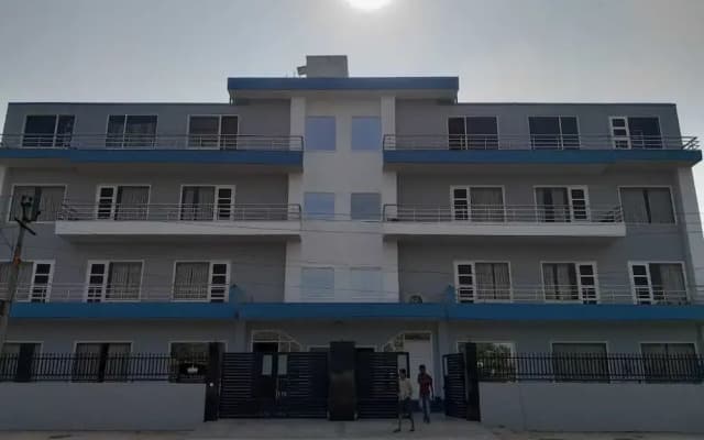 Hotel The Luxem