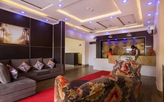 The Junction Hotel & Suites