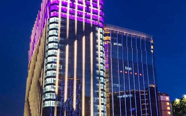 Dongbao Hotel