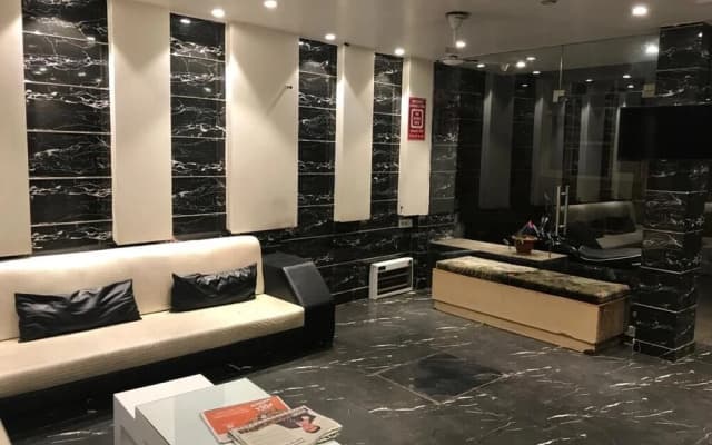 Hotel Crystal Deluxe at New Delhi Railway Station