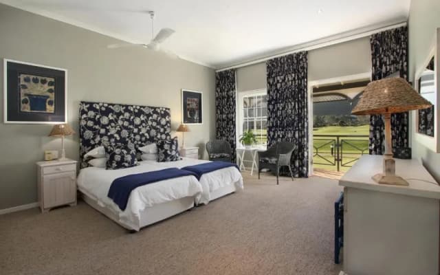 19th Hole Guest Lodge