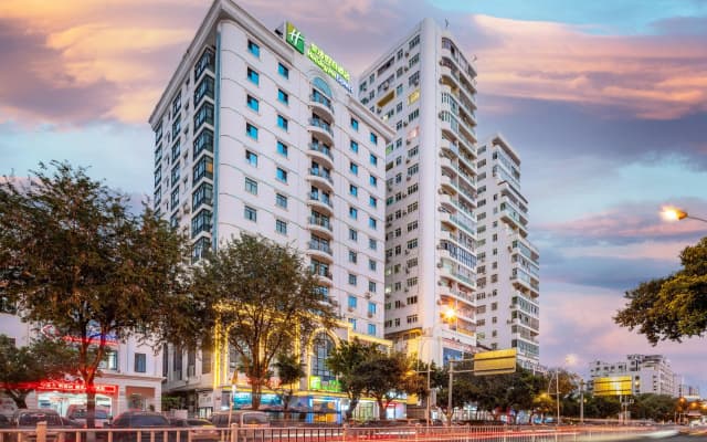 Holiday Inn Express Sanya Bay by IHG