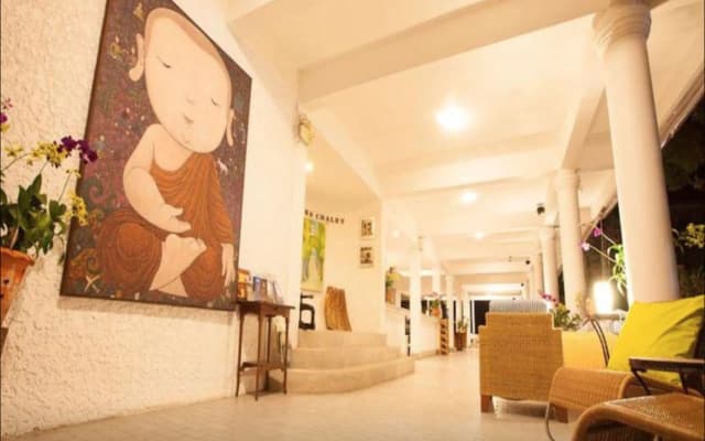 Nern Chalet Beachfront Hotel