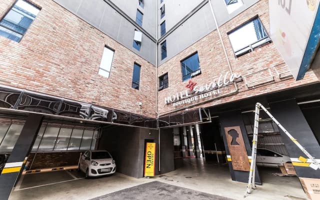 Pyeongtaek Sevilla Hotel