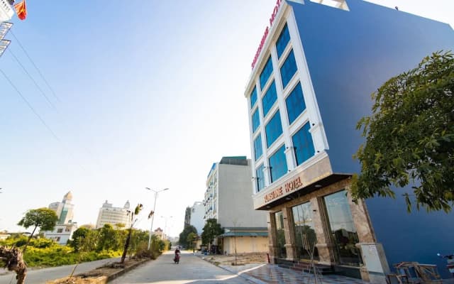 Sunshine Hotel