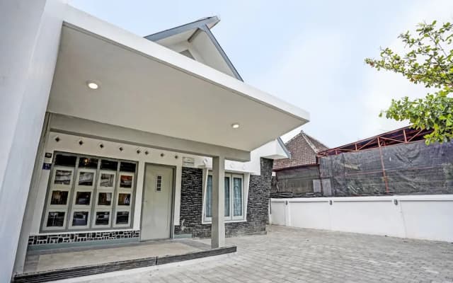 Hotel O Nawangwulan