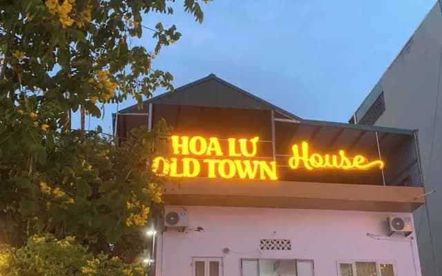 Hoa Lư Old Town House