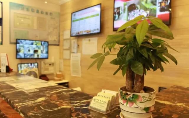 GreenTree Inn NECC Xujing North Subway Shell