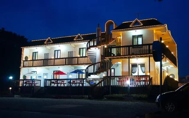 Anmyeondo Taean Romance Pension