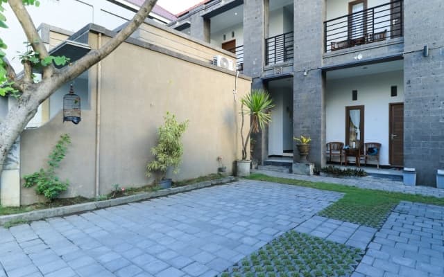 Hotel Warta Putra