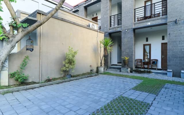 Hotel Warta Putra
