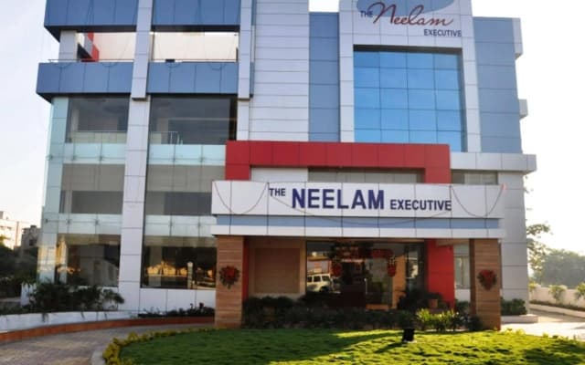 Hotel Neelam Executive