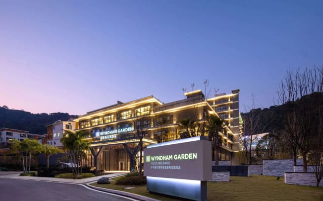 Wyndham Garden Hotel Pu'er Mojiang Elmstree Home