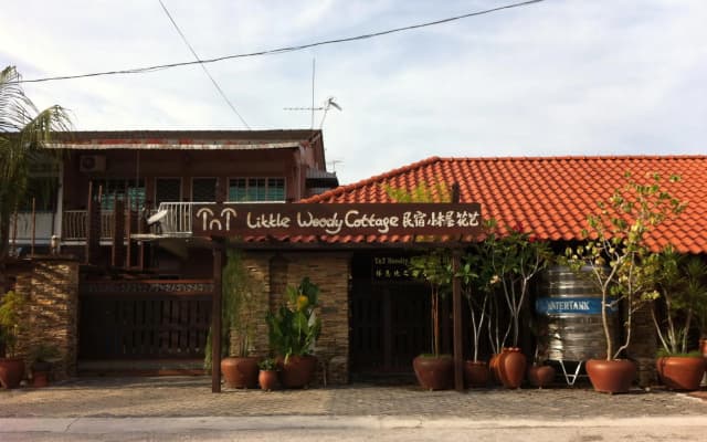 TnT Novelty House