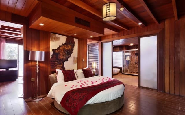 Sanya Wuzhizhou Coral Hotel