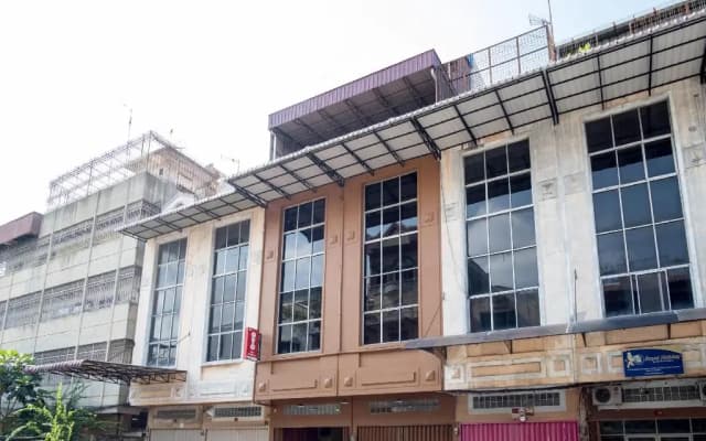 OYO 1307 Star Residence
